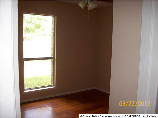 9504 Kingcrest Parkway Baton Rouge, LA 70810 - Photo 5 of 10 Gallery Image 5