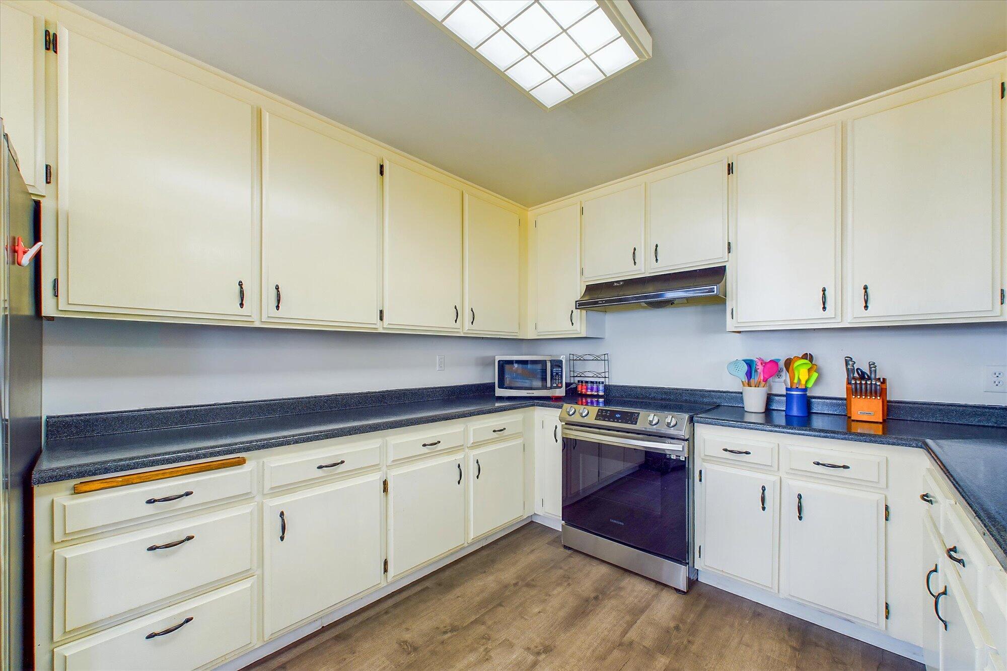 281 Sea View Road Shelter Cove, CA 95589 - Photo 31 of 63 29-281 Sea View-128