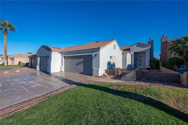 $339,000 | 1195 Golf Club Drive, Laughlin, NV 89029