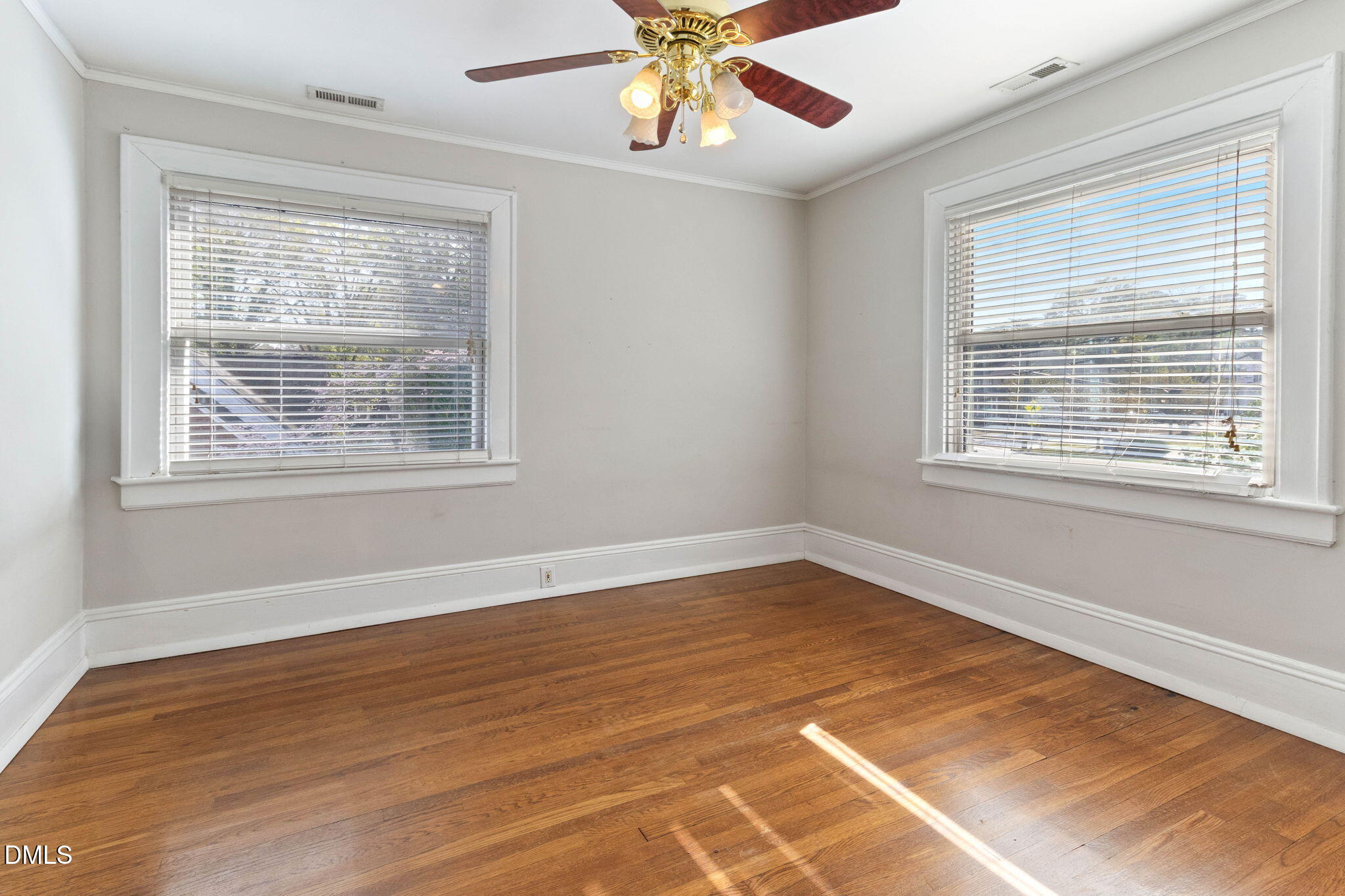 1300 Wake Forest Road Raleigh, NC 27604 - Photo 24 of 38 25-web-or-mls-IMG_3430RE