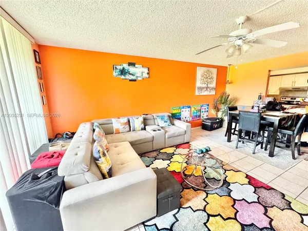 $1,500 | 5570 Northwest 44th Street, Unit 408A, Lauderhill, FL 33319