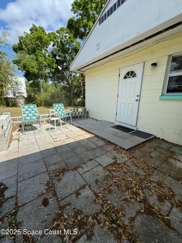 a view of outdoor space yard and patio
