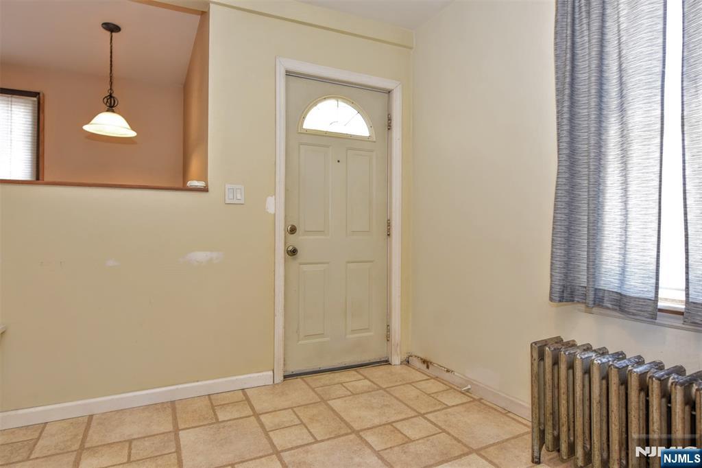 247 Grove Street Lodi, NJ 07644 - Photo 4 of 28