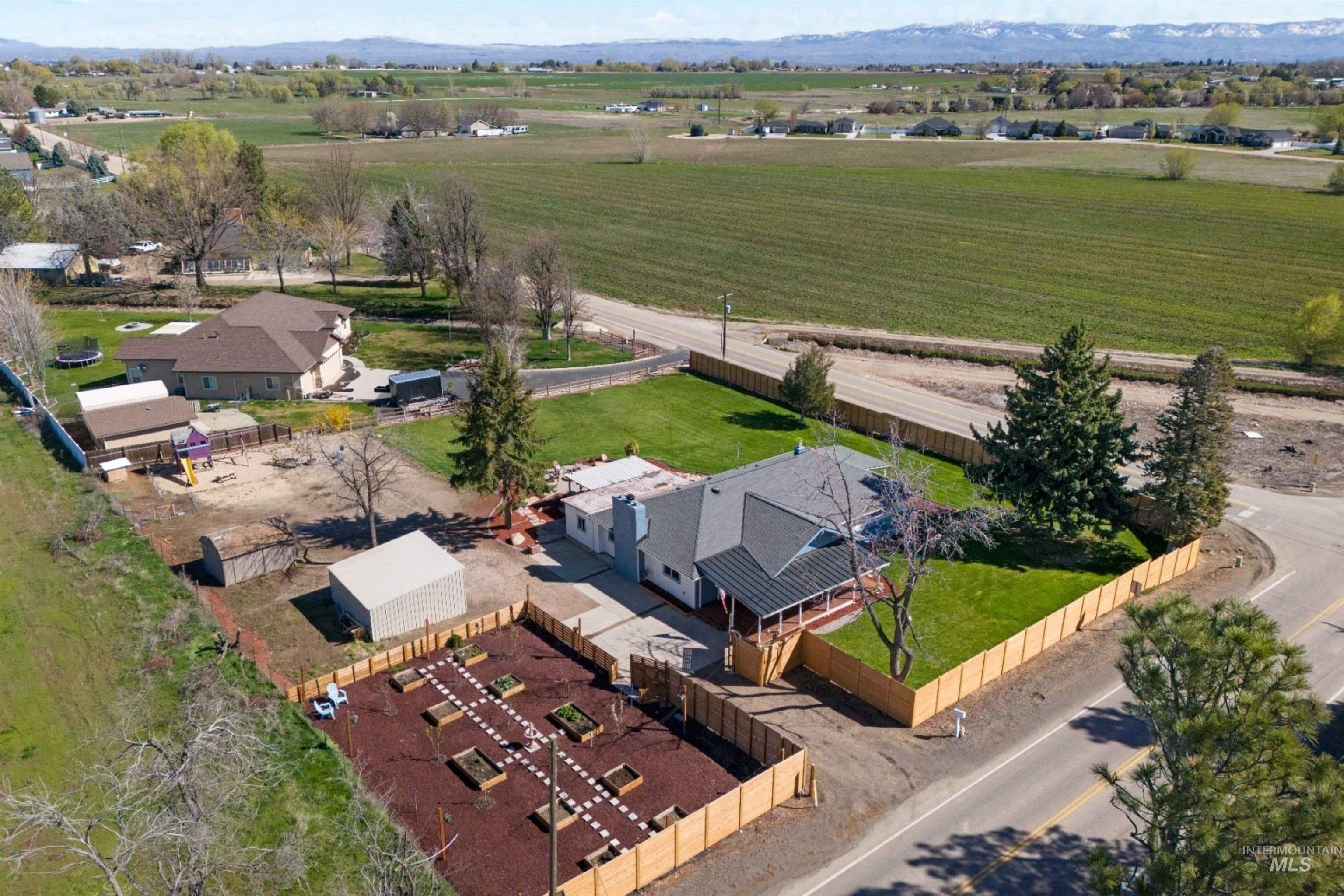 7816 East Victory Road Nampa, ID 83687 - Photo 31 of 44