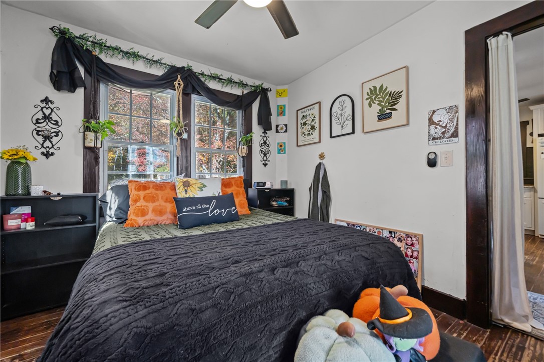 887 Main Street Hopkinton, RI 02832 - Photo 11 of 25 Dining room (being used as a bedroom)