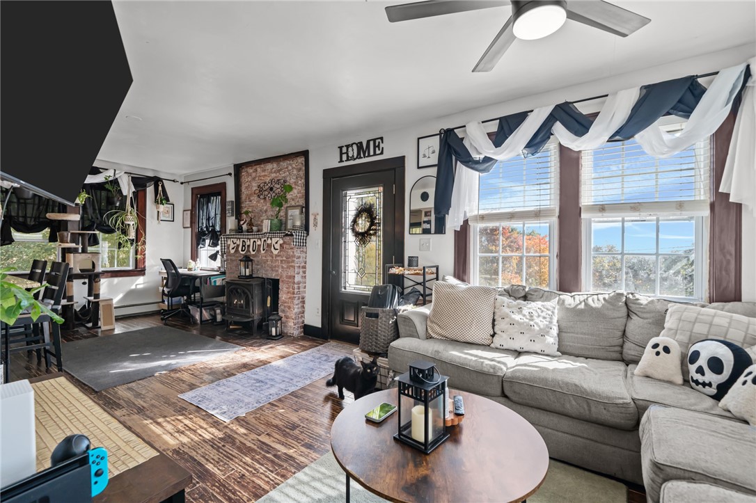 887 Main Street Hopkinton, RI 02832 - Photo 4 of 25 Front entry into main living space