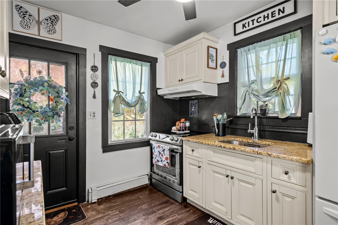 887 Main Street Hopkinton, RI 02832 - Photo 10 of 25 Kitchen with rear door
