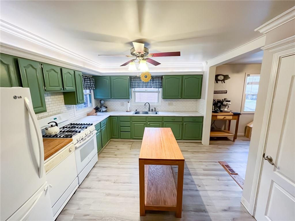 3063 Mt Troy Road Pittsburgh, PA 15212 - Photo 6 of 25 Gallery Image 6