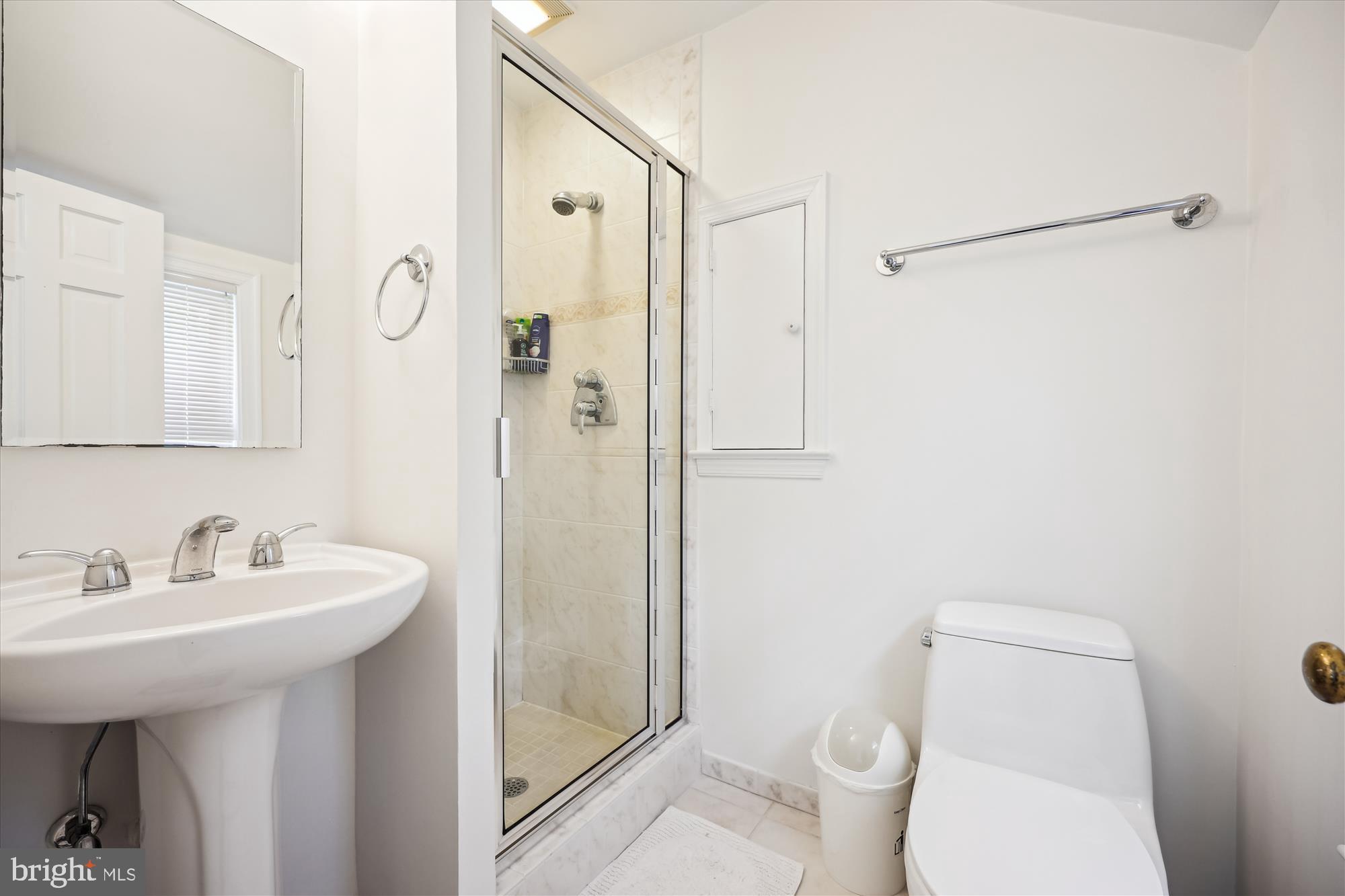 5906 Ramsgate Road Bethesda, MD 20816 - Photo 21 of 27 Second Full Bathroom