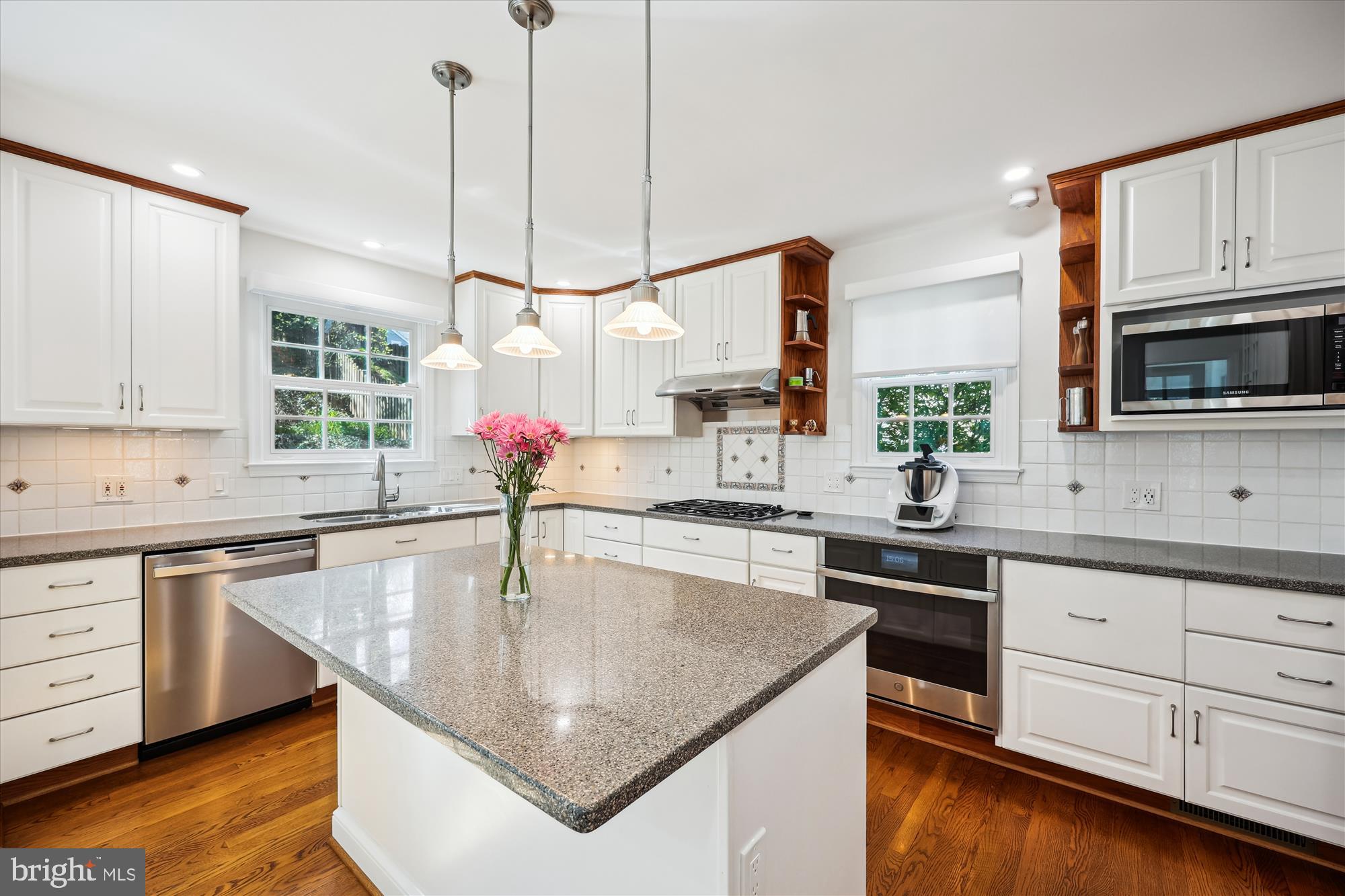 5906 Ramsgate Road Bethesda, MD 20816 - Photo 3 of 27 Gallery Image 3