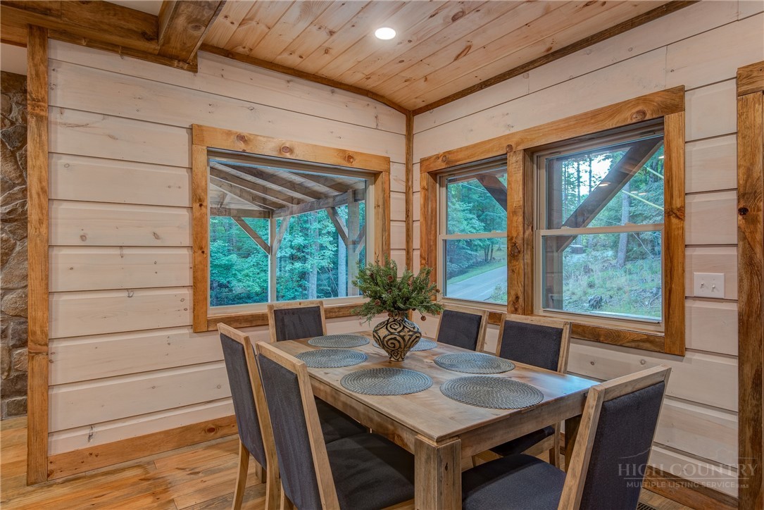 1015 Pine Ridge Road Beech Mountain, NC 28604 - Photo 20 of 41