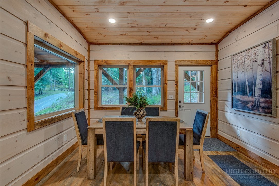 1015 Pine Ridge Road Beech Mountain, NC 28604 - Photo 21 of 41