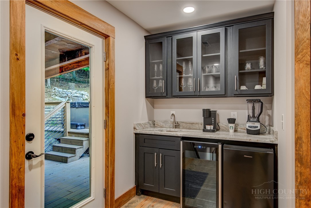 1015 Pine Ridge Road Beech Mountain, NC 28604 - Photo 22 of 41