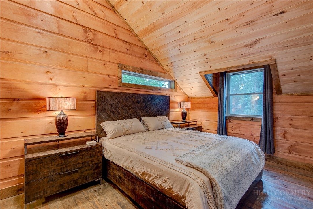 1015 Pine Ridge Road Beech Mountain, NC 28604 - Photo 24 of 41