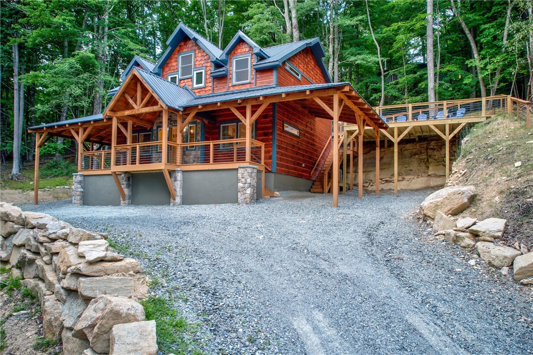 1015 Pine Ridge Road Beech Mountain, NC 28604 - Photo 3 of 41