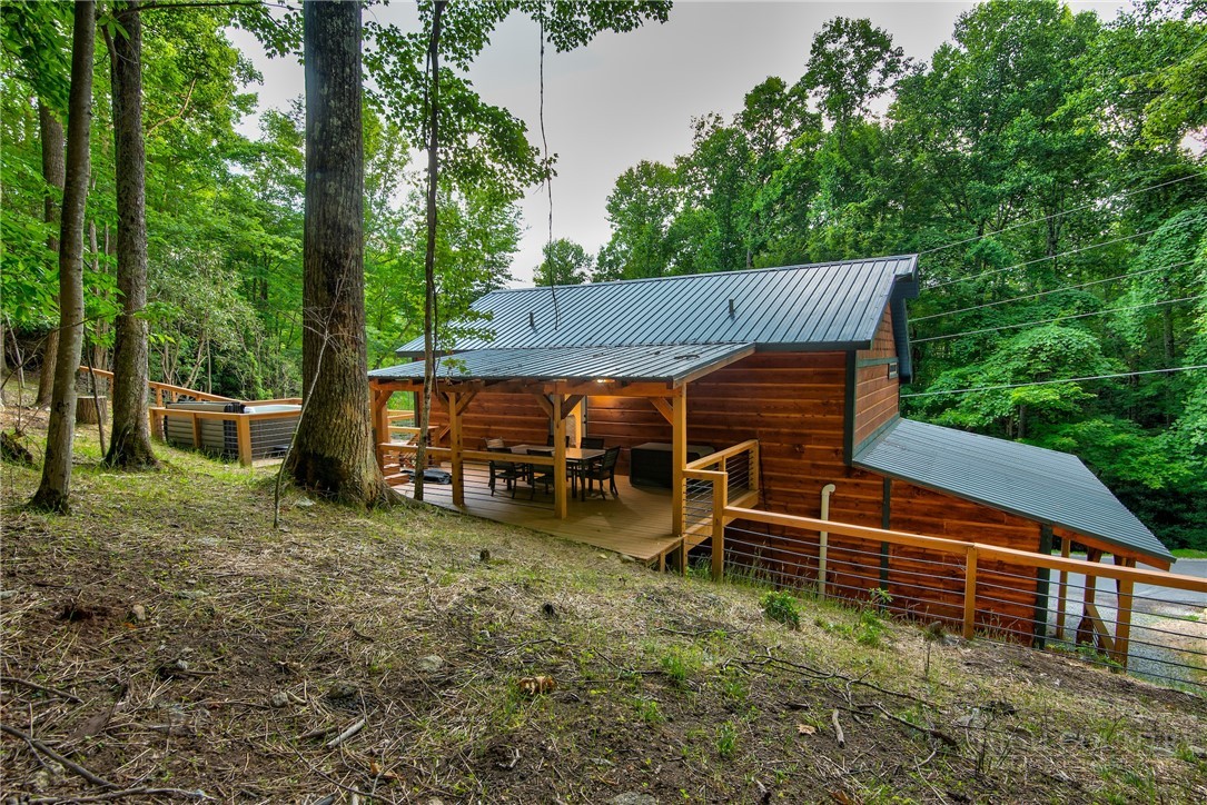 1015 Pine Ridge Road Beech Mountain, NC 28604 - Photo 38 of 41