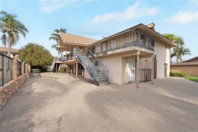 $474,000 | 1602 North King Street, Unit J1, Santa Ana, CA 92706