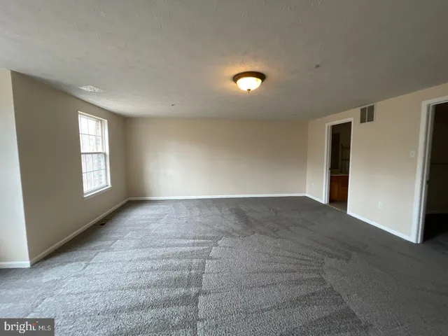 $2,200 | 6013 Same Song Square, Unit I52, Columbia, MD 21044