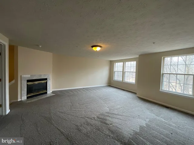 $2,200 | 6013 Same Song Square, Unit I52, Columbia, MD 21044