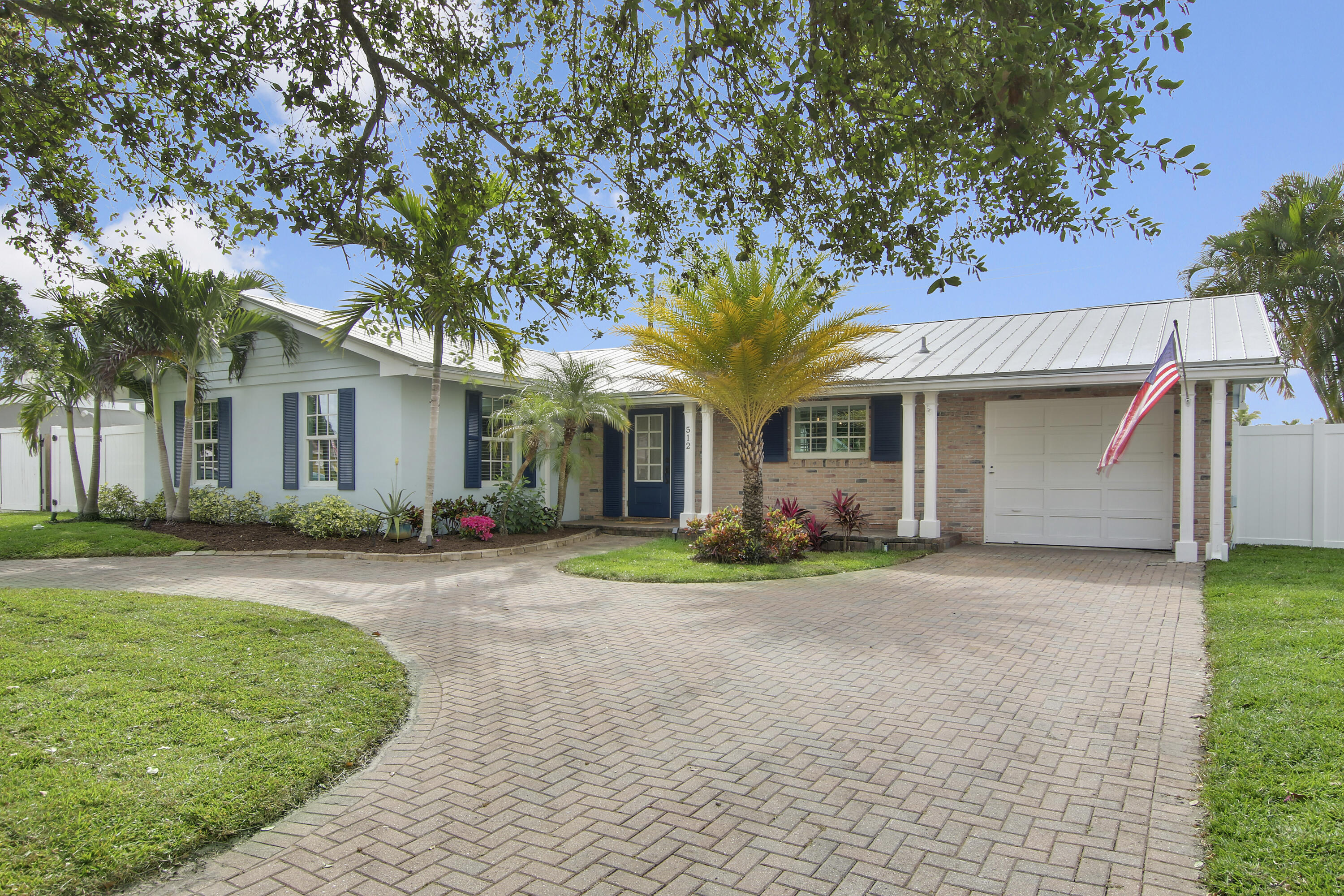 512 Inlet Road North Palm Beach, FL 33408 - Photo 4 of 44 House1-36
