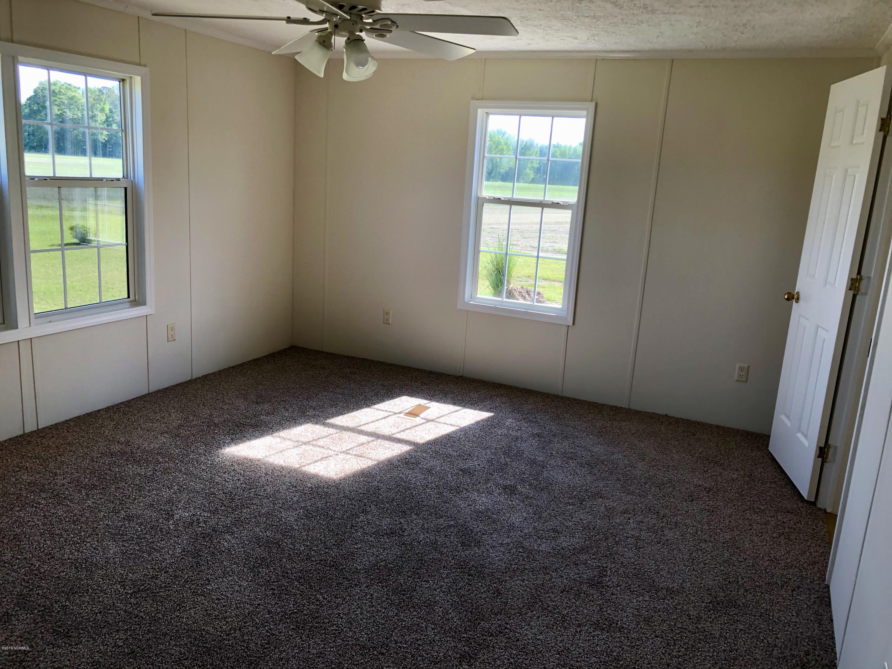 151 Chris Road Vanceboro, NC 28586 - Photo 9 of 13 fullsizeoutput_f3