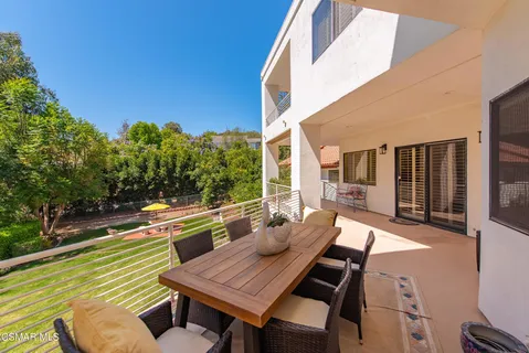 $1,995,000 | 351 Las Tuero Court, Camarillo, CA 93010