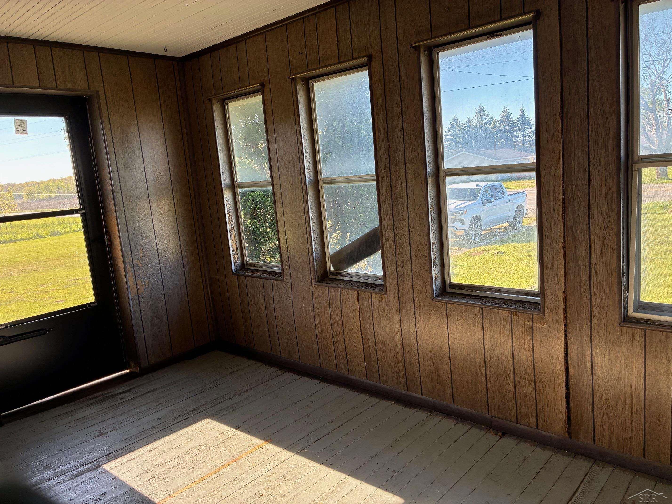 22932 Gratiot Road Merrill, MI 48637 - Photo 11 of 16
