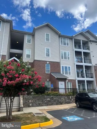 $3,000 | 1550 Spring Gate Dr., Unit 8211, McLean, VA 22102