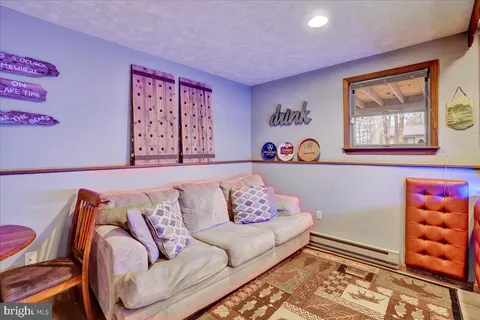 $725,000 | 49 Forest Drive, Lake Harmony, PA 18624