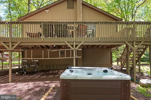 $725,000 | 49 Forest Drive, Lake Harmony, PA 18624