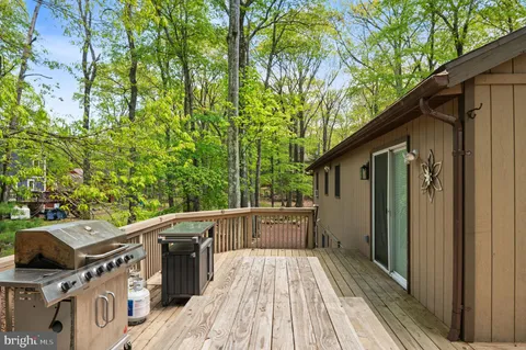 $725,000 | 49 Forest Drive, Lake Harmony, PA 18624