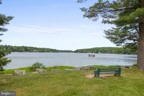 $725,000 | 49 Forest Drive, Lake Harmony, PA 18624