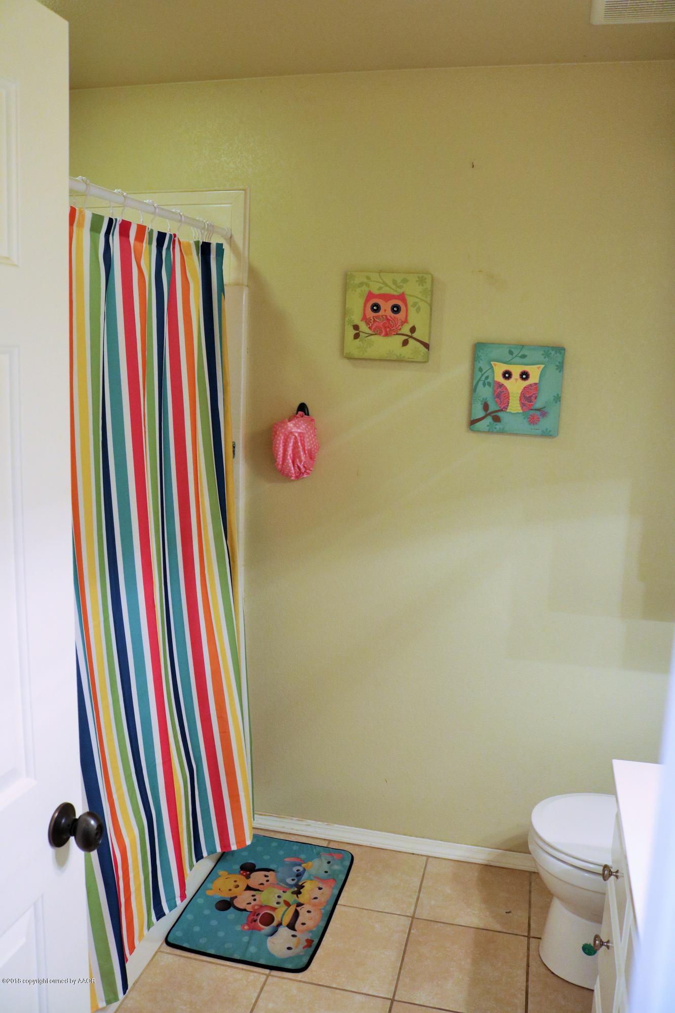 6809 Nick Street Amarillo, TX 79119 - Photo 8 of 22 11 Hall Bath