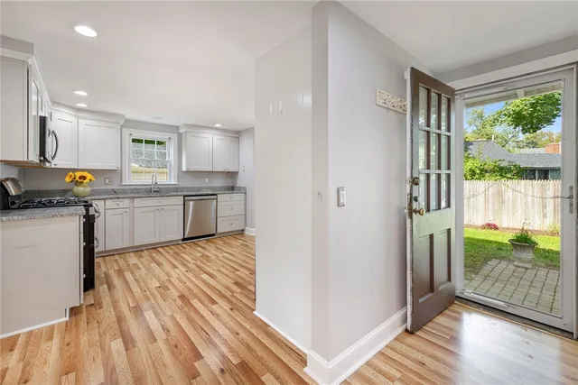 $599,000 | 16 Elm Avenue, East Providence, RI 02916