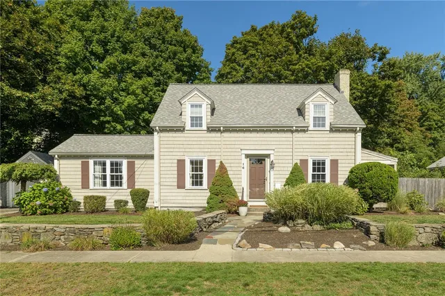 $599,000 | 16 Elm Avenue, East Providence, RI 02916