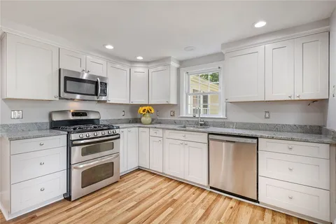 $599,000 | 16 Elm Avenue, East Providence, RI 02916