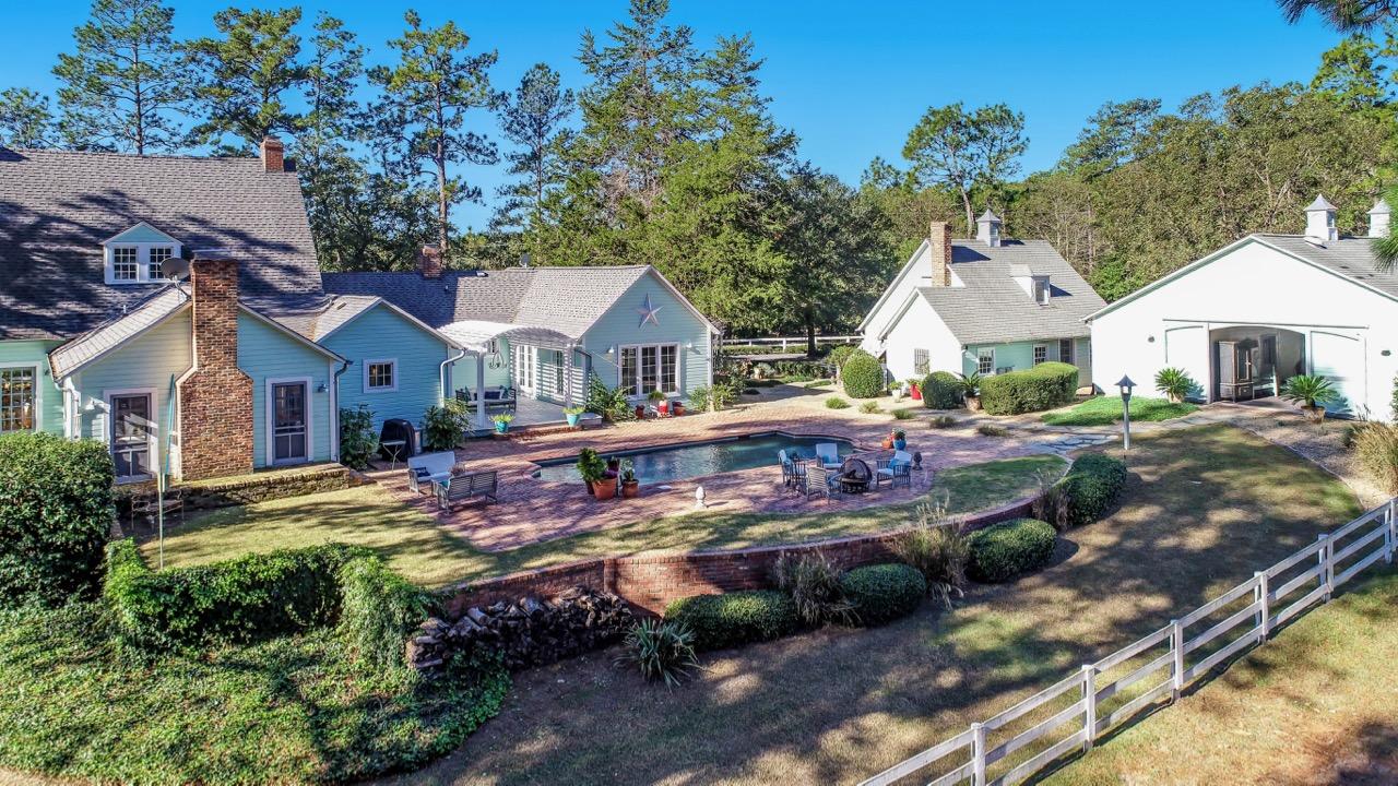 389 Old Mail Road Southern Pines, NC 28387 - Photo 26 of 54 Great entertaining areas