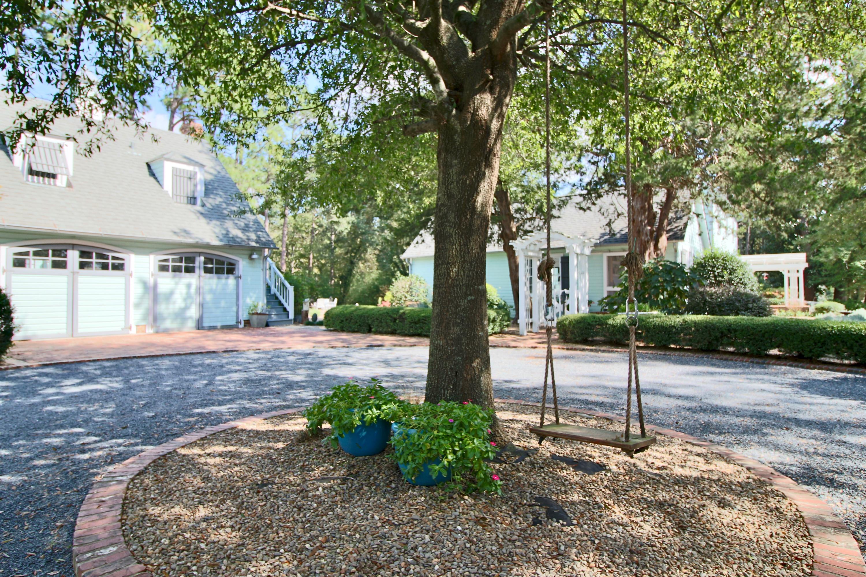 389 Old Mail Road Southern Pines, NC 28387 - Photo 38 of 54 Circular Driveway