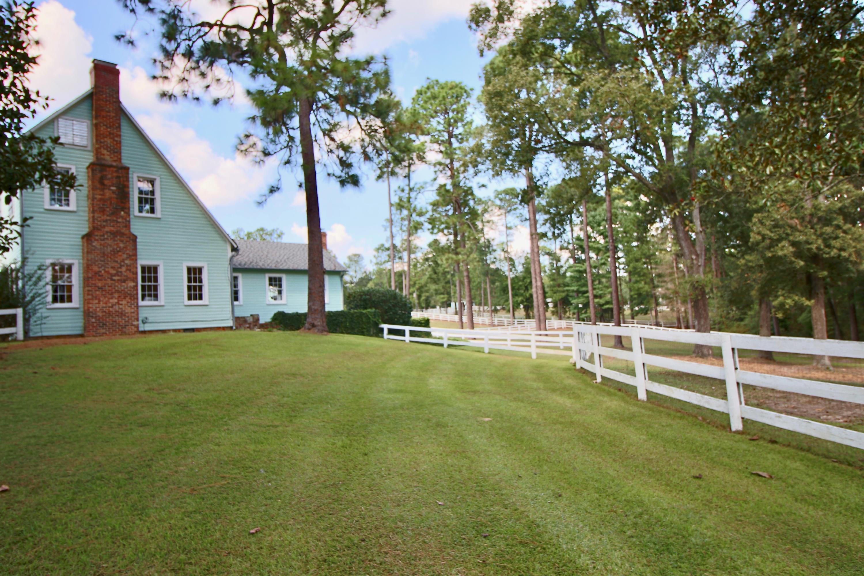 389 Old Mail Road Southern Pines, NC 28387 - Photo 39 of 54 Dog yard