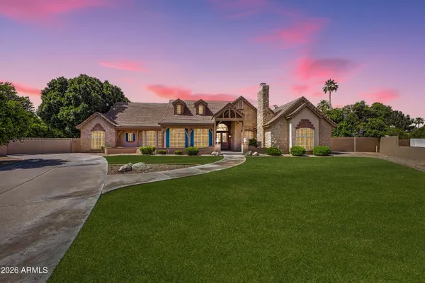 $1,600,000 | 2264 North 39th Circle, Mesa, AZ 85215