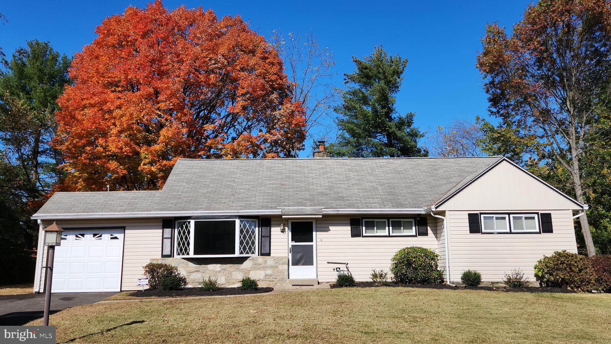 1054 Marie Road Jenkintown, PA 19046 - Photo 2 of 30 Front of the house