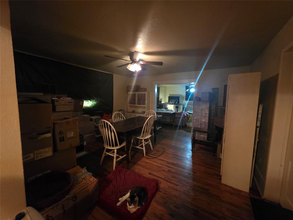 401 West Wilson Street Cleburne, TX 76033 - Photo 7 of 17