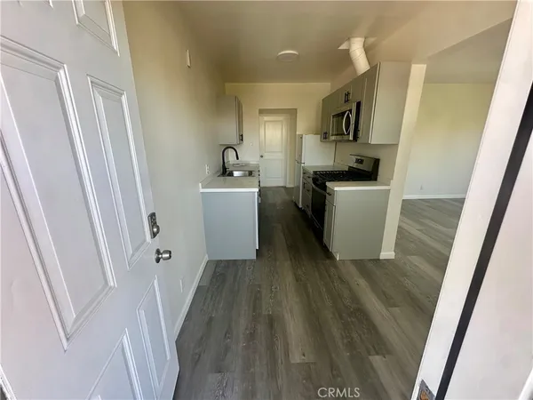 $2,150 | 6324 Franklin Avenue, Los Angeles, CA 90028