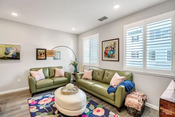 $4,250 | 327 Pear Tree Lane, Unit B, Napa, CA 94558