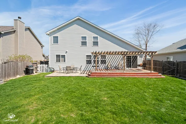 $390,000 | 2813 Twin Falls Drive, Plainfield, IL 60586