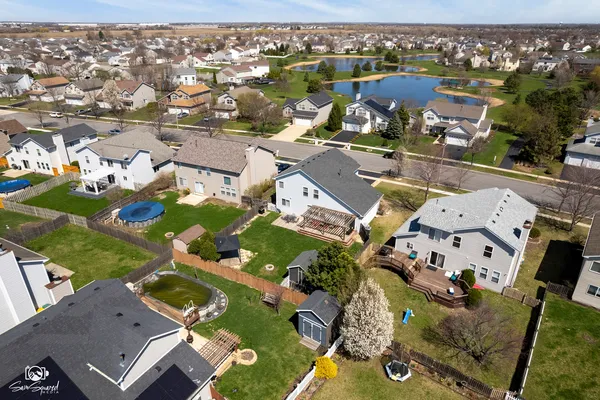 $390,000 | 2813 Twin Falls Drive, Plainfield, IL 60586