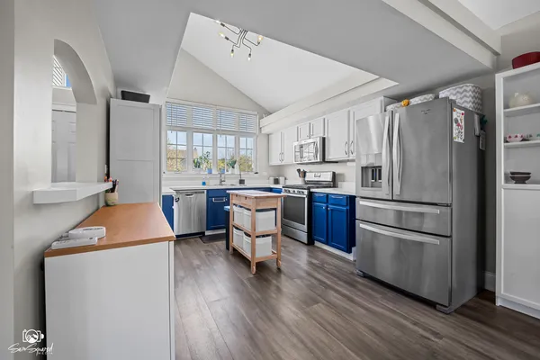 $390,000 | 2813 Twin Falls Drive, Plainfield, IL 60586