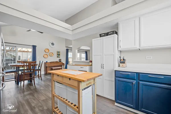 $390,000 | 2813 Twin Falls Drive, Plainfield, IL 60586