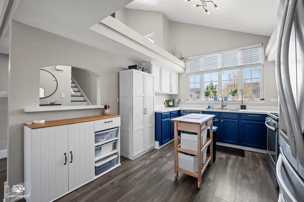 $390,000 | 2813 Twin Falls Drive, Plainfield, IL 60586