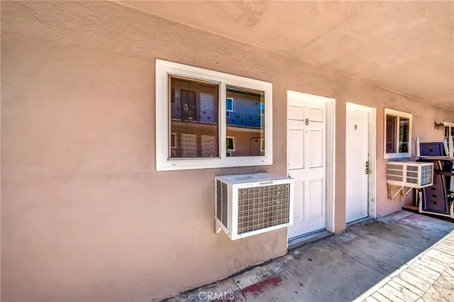 $2,000 | 6735 Elmer Avenue, Unit 8, North Hollywood, CA 91606